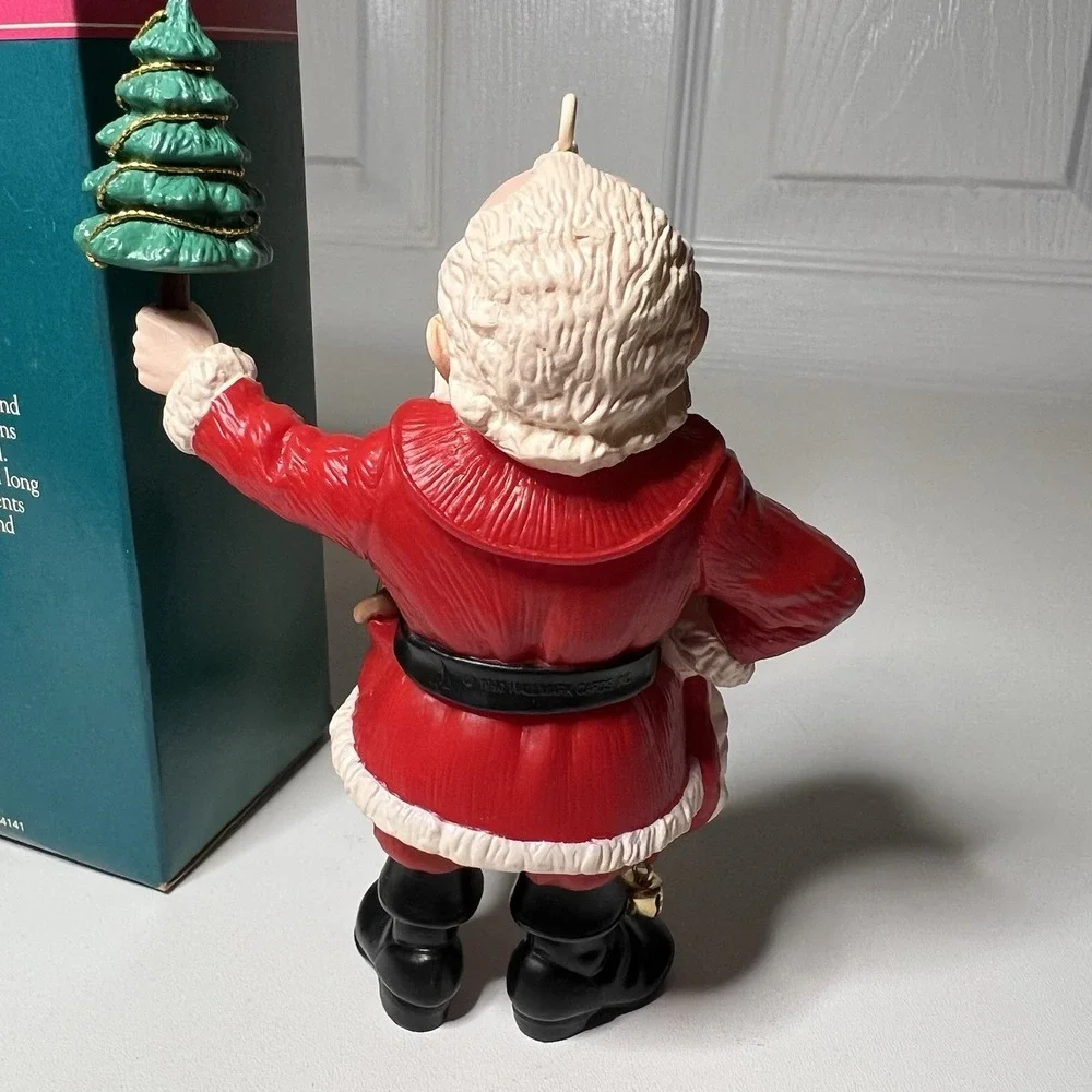 Hallmark Keepsake Ornament Merry‎ Olde Santa Christmas Tree  1990